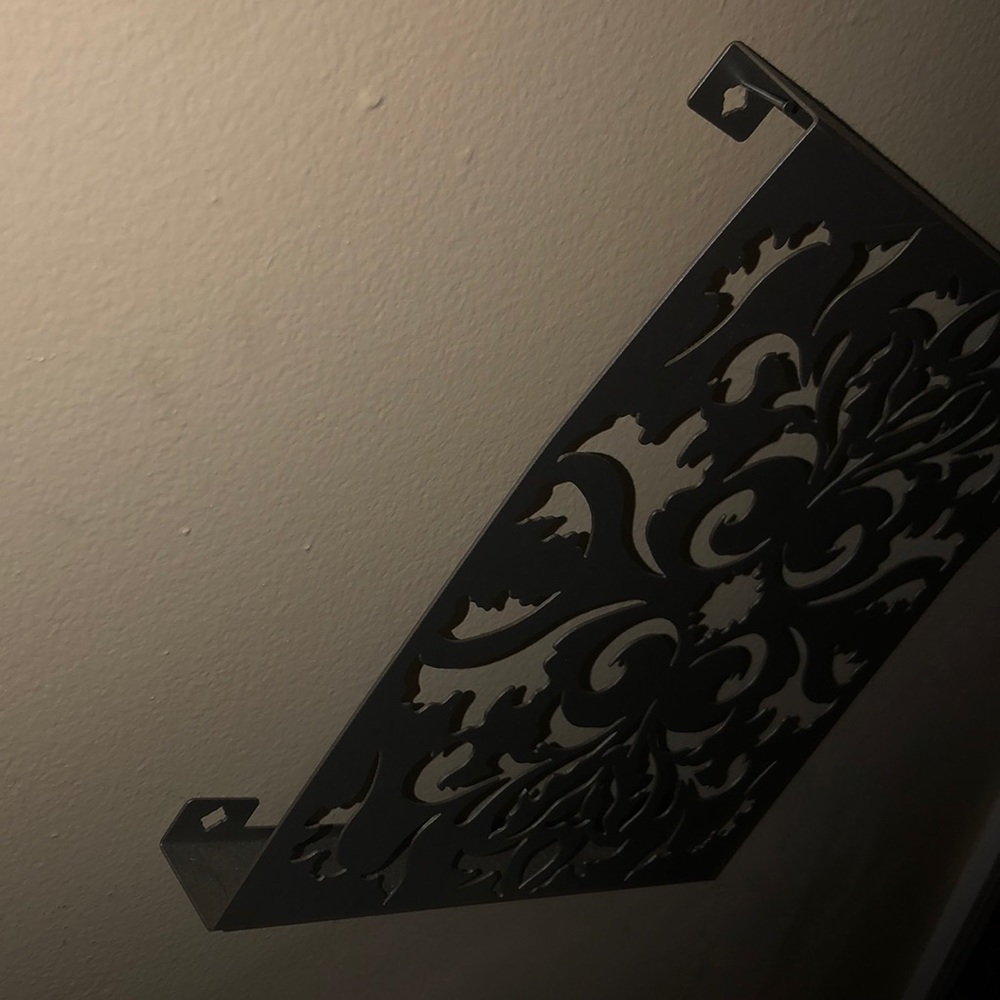 Silver Design Wall Decor - Picture 2 of 5